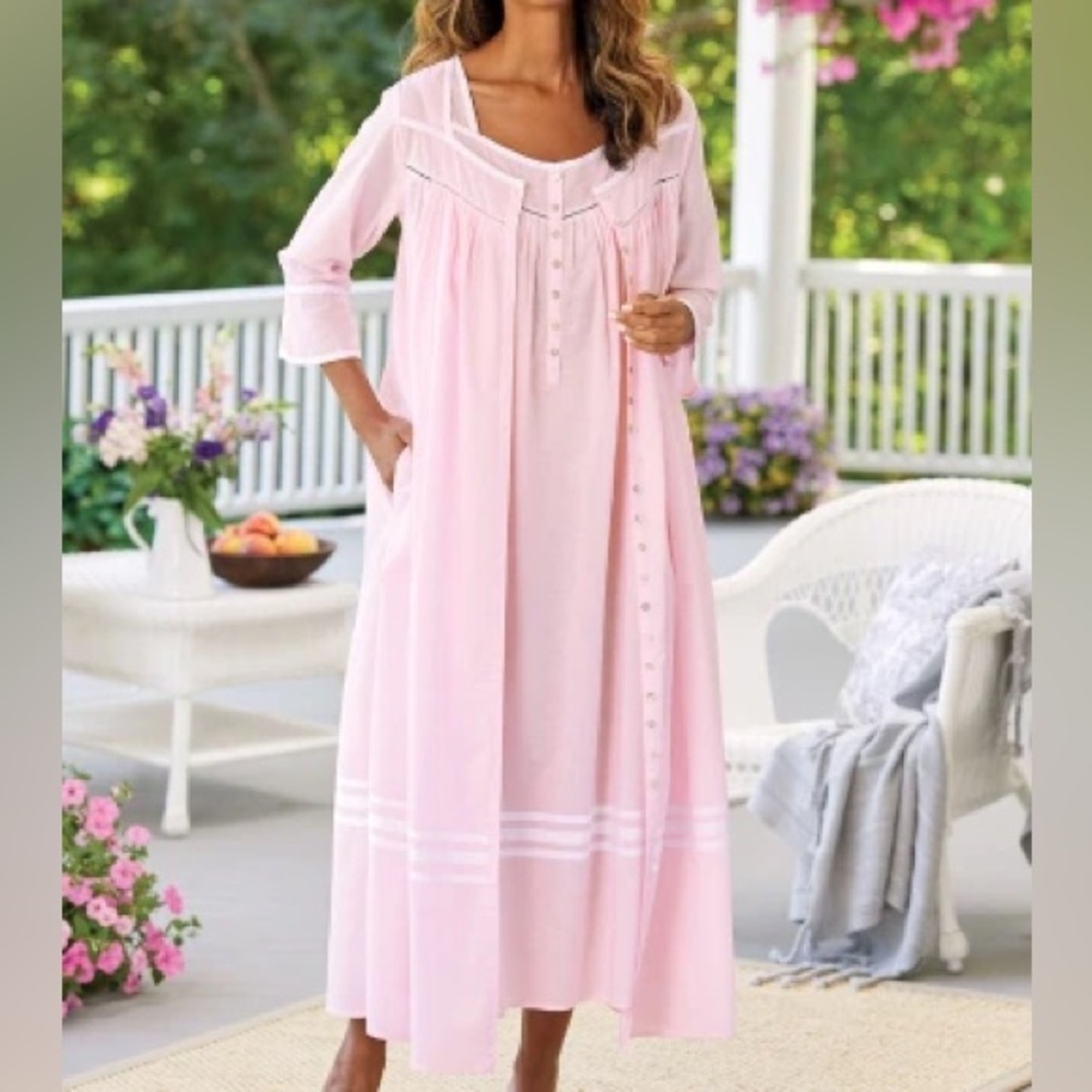 Eileen West Summer Breeze Cotton Robe Size Medium